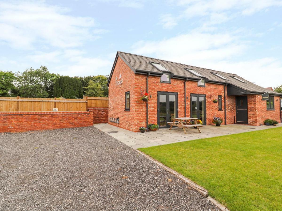 The Shippon Villa Tarporley Exterior photo