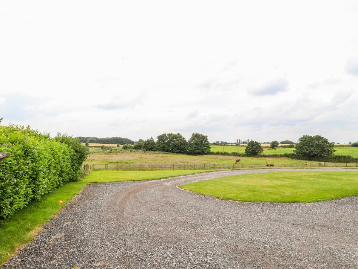 The Shippon Villa Tarporley Exterior photo